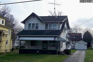 4th image of 1657 Wakefield Ave