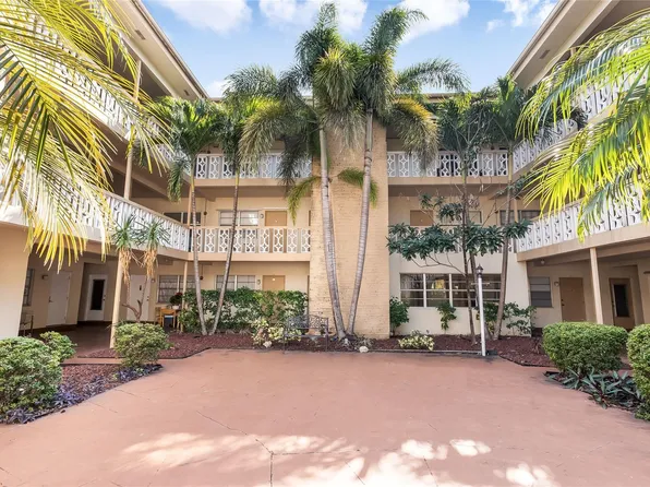 1958 Monroe Street #305, Hollywood, FL 33020