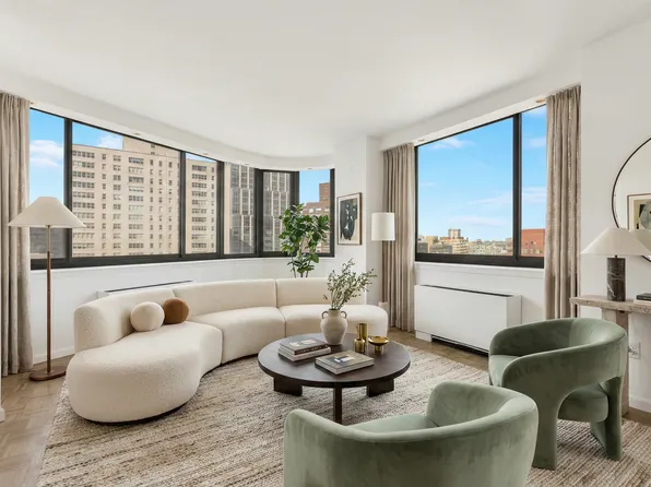 2000 Broadway image 1 of 20