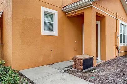 500 Las Fuentes Dr — Photo 5