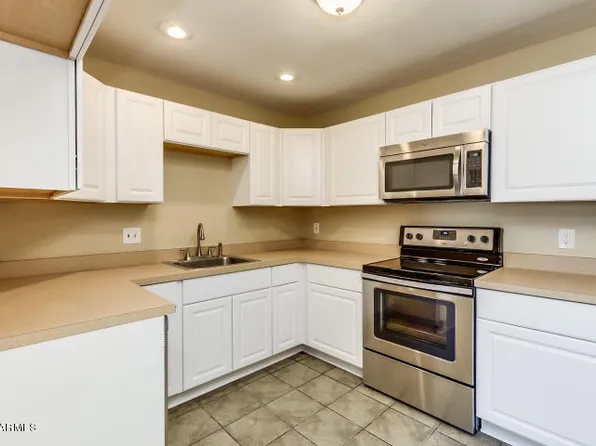 948 E 7th Dr, Mesa, AZ 85204