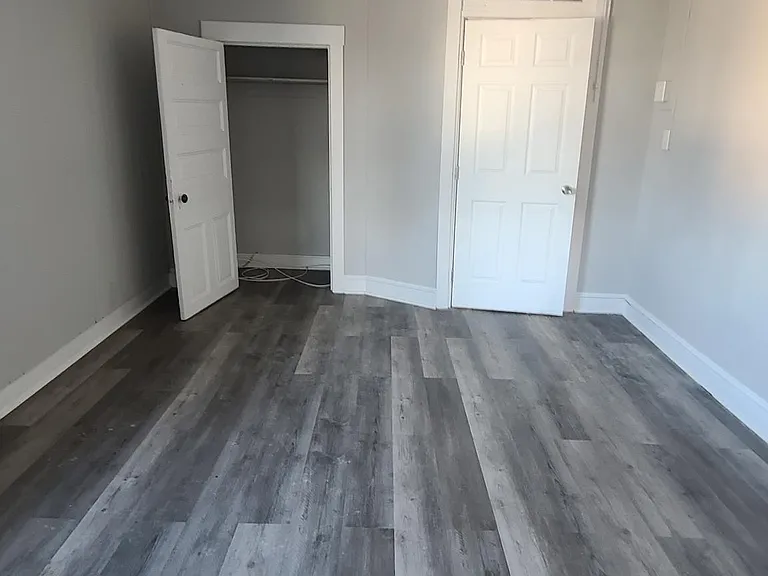 Large 2nd bedroom with 3rd bonus room attached