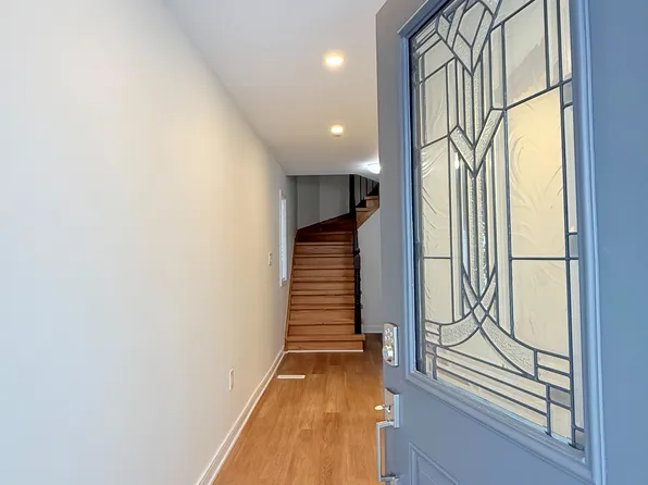 4 Nectarine Cres, Brampton, ON L6S 5Y8