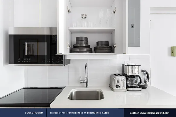 Rented by The Blueground | media 19