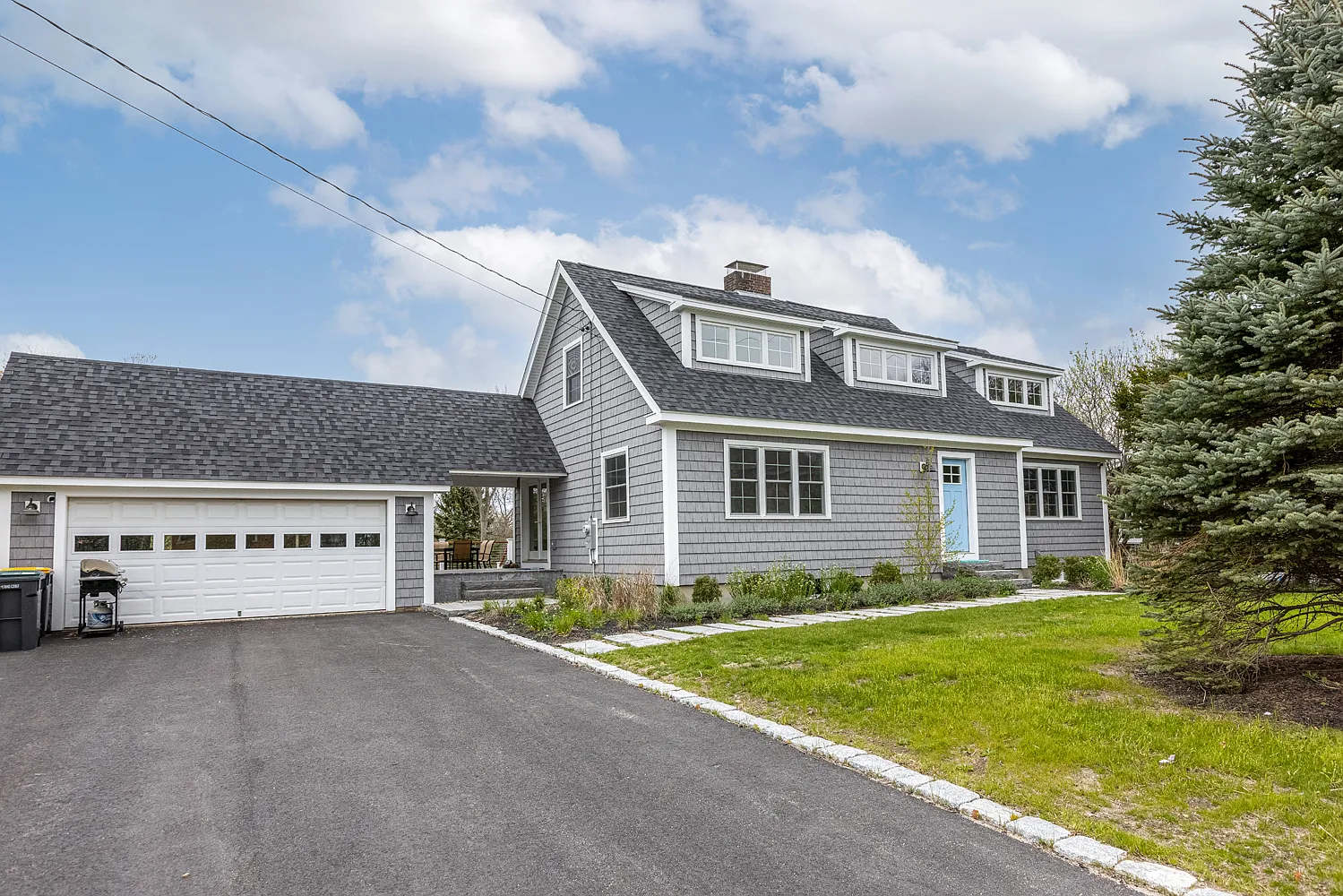 5 bed, 1999 sqft, $2,600 — Photo 1