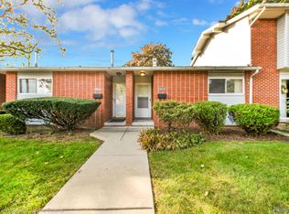 18018 Martin Rd, Roseville, MI 48066