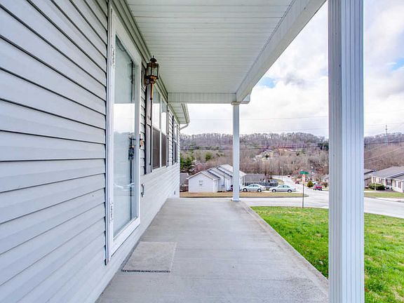 2nd image of 6401 Magnum Ln