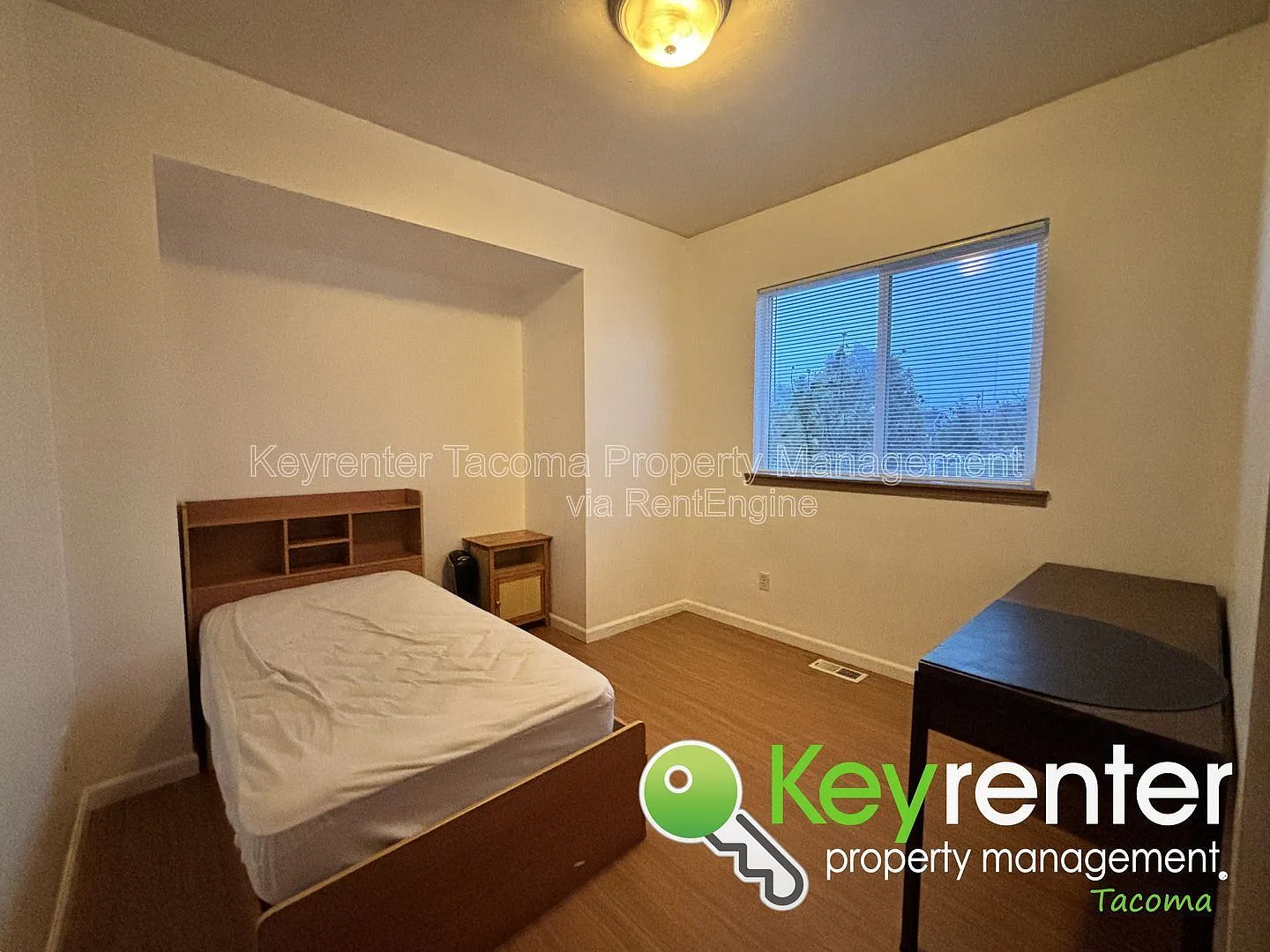 1 bed, 1.0 bath, $700 — Photo 2