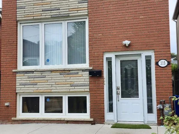 315 Harvie Ave Floor 2, Toronto, ON M6E 4L2
