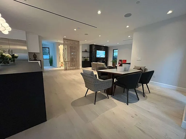 1734 N Beverly Glen Blvd — Photo 36