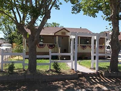 Beautiful downtown Location