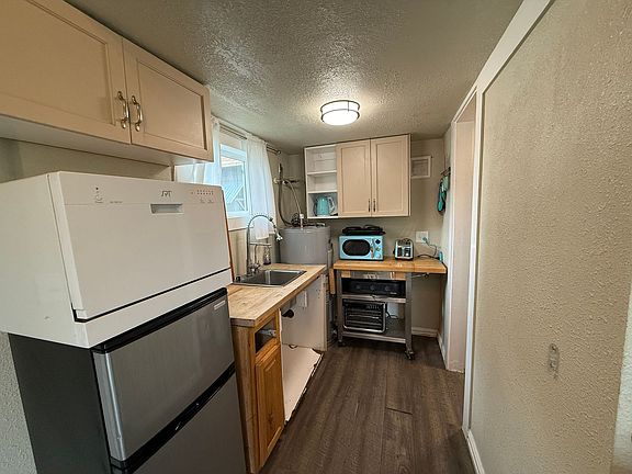 4th image of 1211-1211 1/2 S Leadville Ave #8af1a35ec