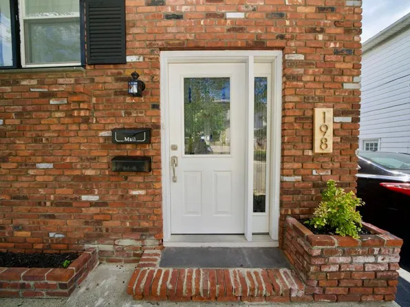 198 Westminster Pl, Lodi, NJ 07644