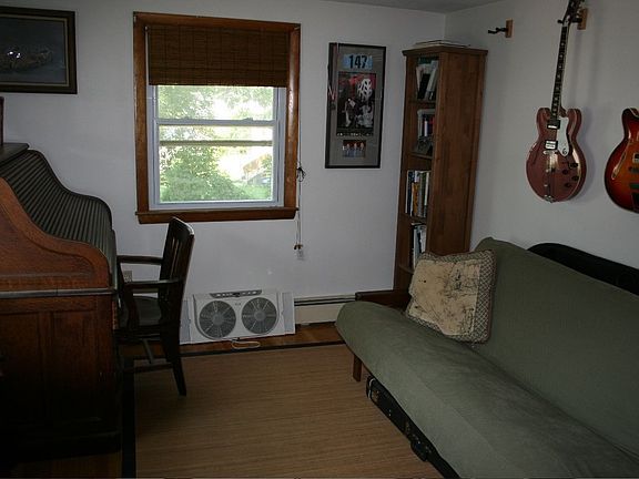 Large Bedroom or Office