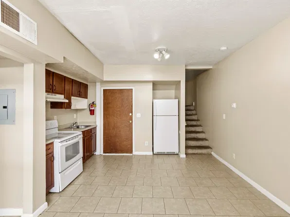 309 Tennessee St SE, 309 Tennessee St SE APT C, Albuquerque, NM 87108