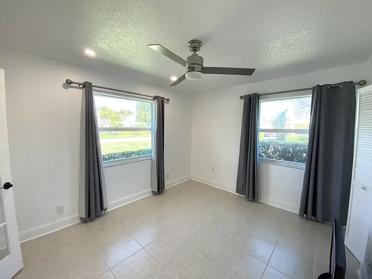 2450 Black Olive Blvd #A — Photo 18