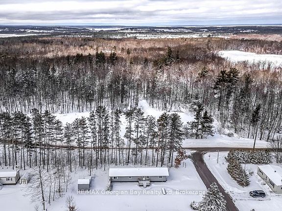 2nd image of 5263 Elliott Side Rd #1