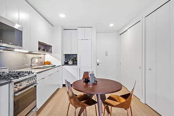 Rented by Living New York | media 3