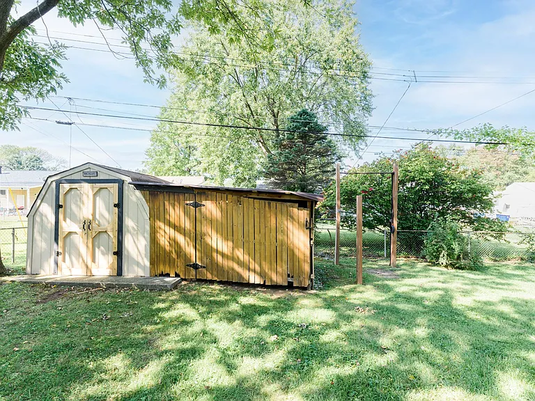 4423 Vance Ave — Photo 38