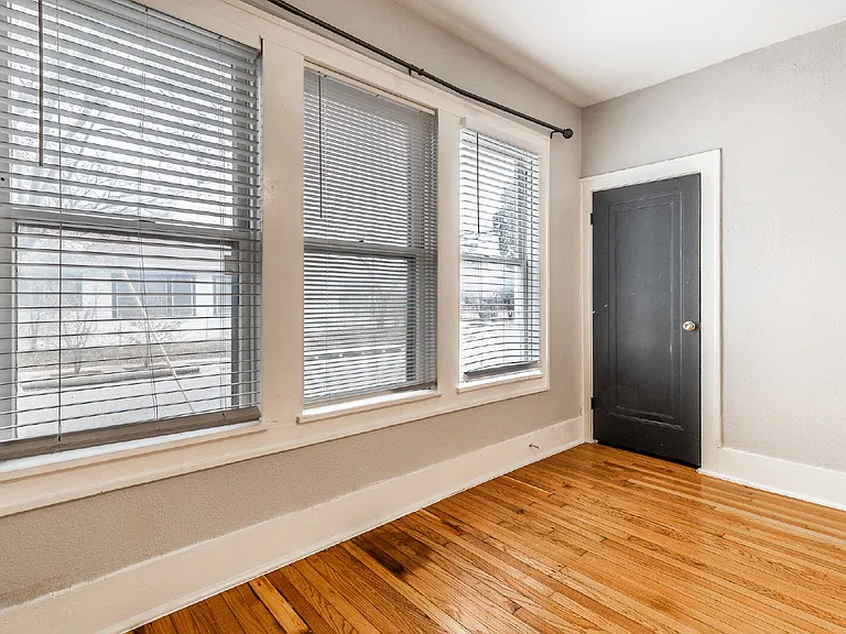 723 E Euclid Ave — Photo 38