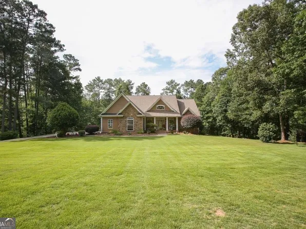 8179 Pineview Ct, Villa Rica, GA 30180
