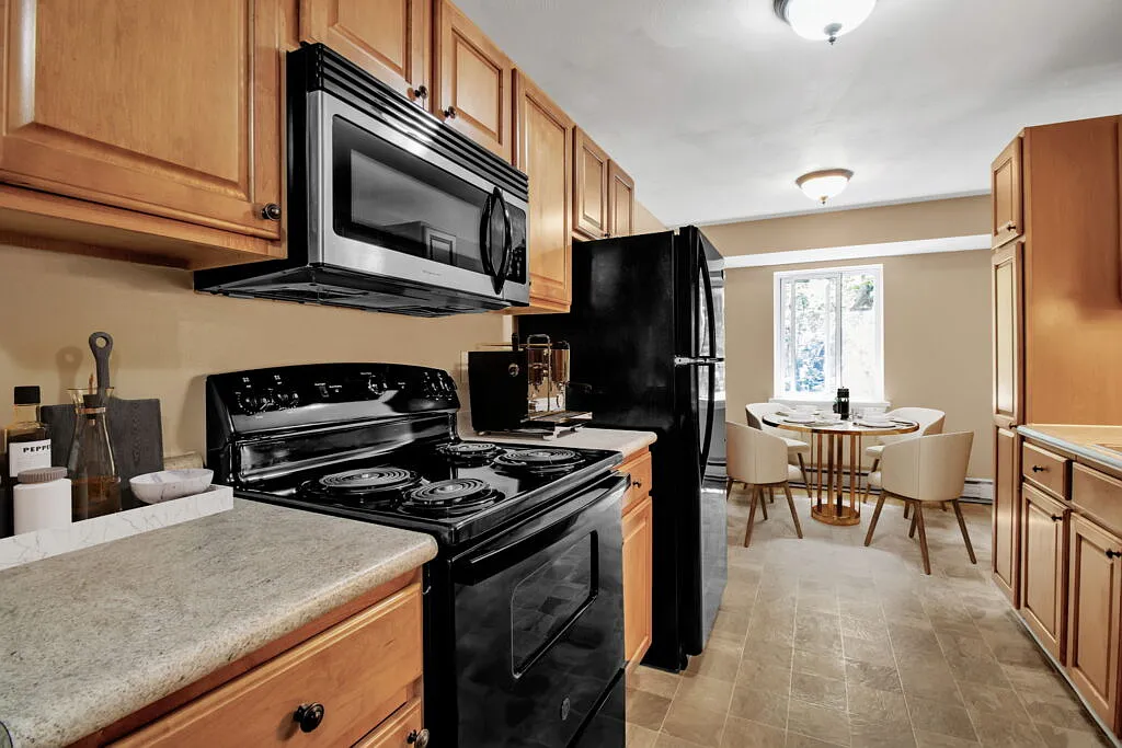Geneseo Heights — Photo 2