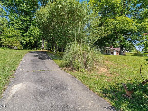 4th image of 1113 County Road 181