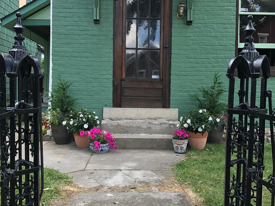 1st image of 64 Centre St