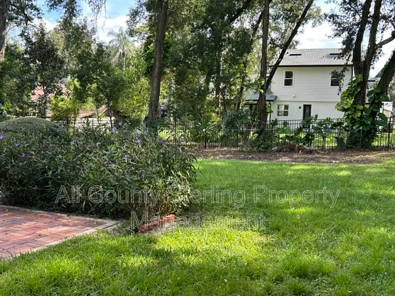 3 bed, 2.0 bath, 1686 sqft, $2,150 — Photo 4