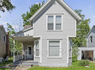 816 S James Ave, Freeport, IL 61032
