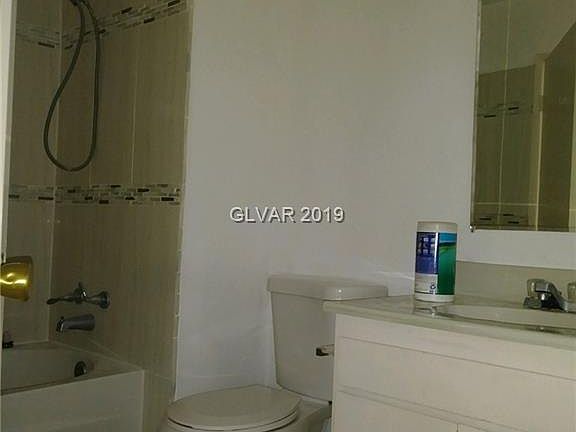 5th image of 6207 Meadow Brook Ln