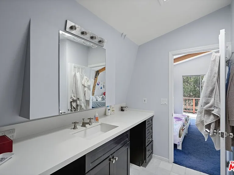 22013 Alta Dr — Photo 38