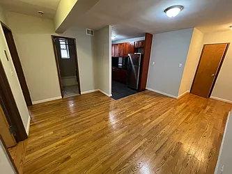 Rented by Sterea Agency