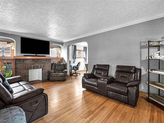 5th image of 6802 Ackley Rd