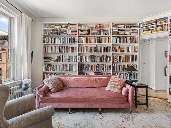 2nd image of 35 W 9th St APT 6C