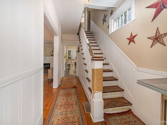 5th image of 200 W Ridge St