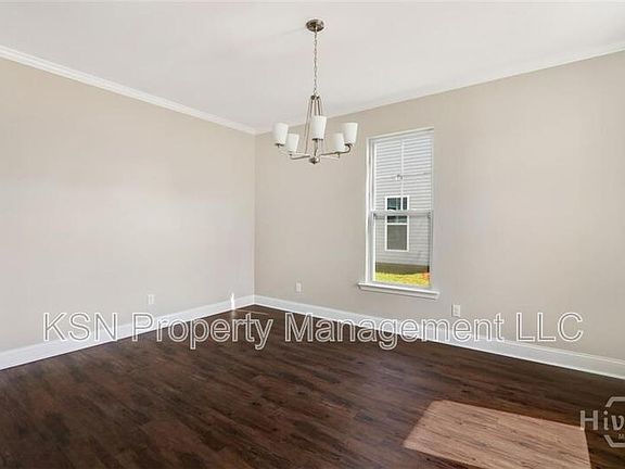 4th image of 196 Brickhill Cir