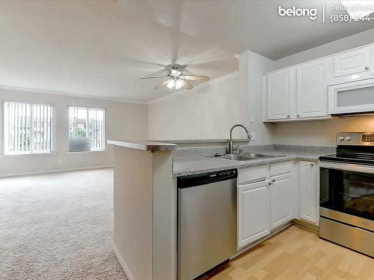 8889 Caminito Plaza Centro #7332 — Photo 6