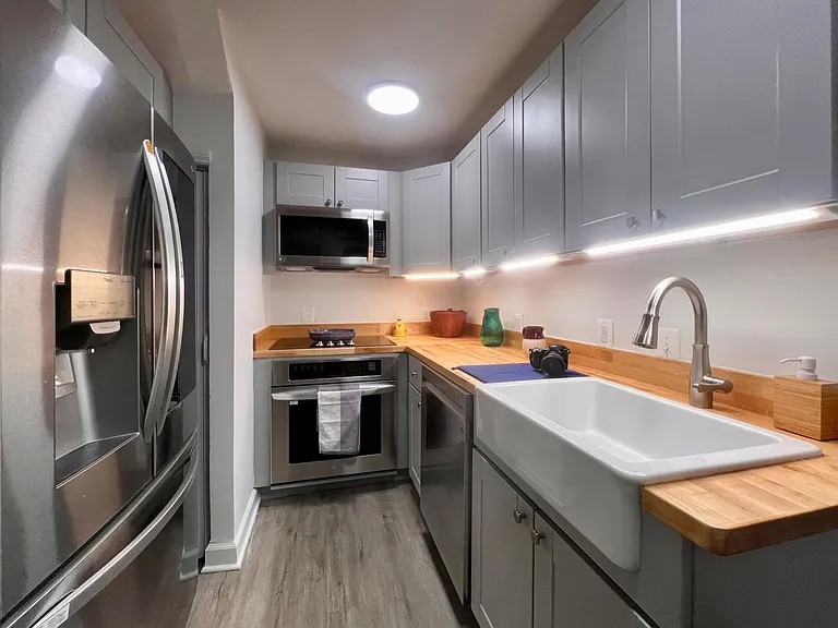 2149 Newport Pl NW — Photo 10