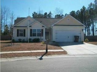 321 Hathaway Dr, Goose Creek, SC 29445