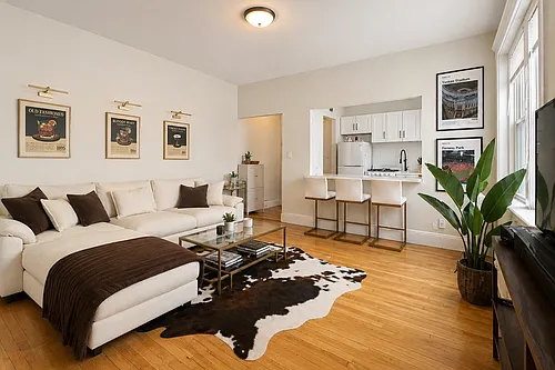 233 Kelton St #9 Photo 1