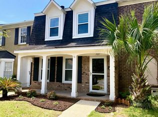 709 Bay Tree Cir, Mount Pleasant, SC 29464