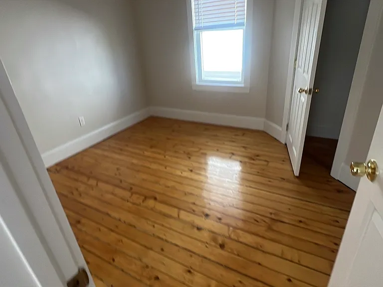 174 Pine St #3 — Photo 10