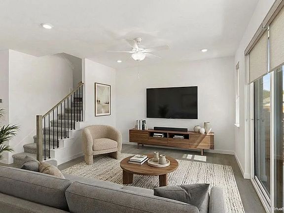 2nd image of 1831 Azalea Dr #1831