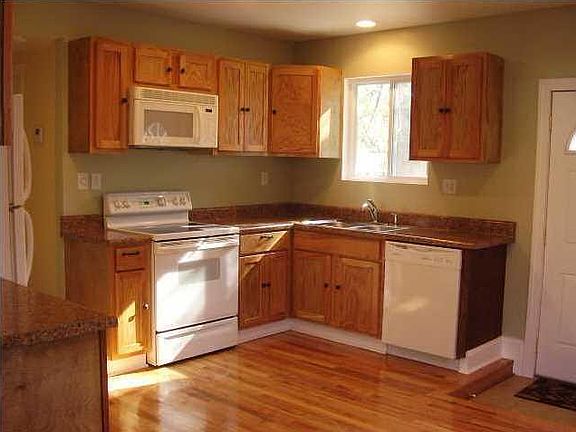 3rd image of 1327 Bexley St