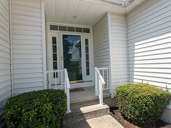 2nd image of 484 Whitehaven Rd