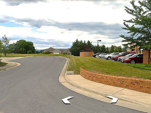 4th image of Hisey Ave