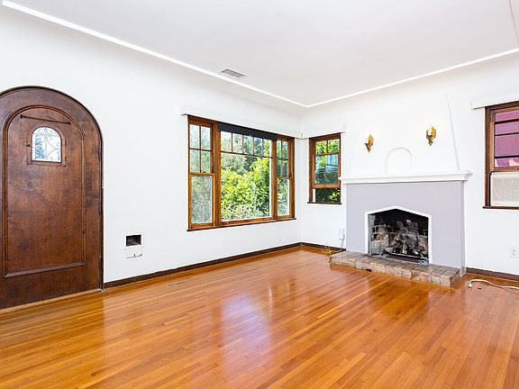 3rd image of 4455 Swift Ave #4455