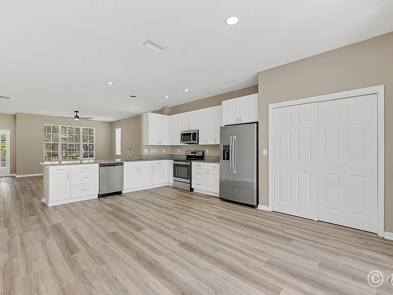 12737 Bramfield Dr — Photo 9