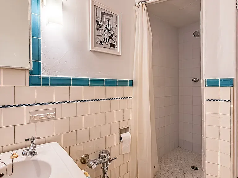 430 S Cloverdale Ave #24 — Photo 20